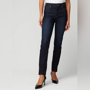 White House black market Skinny Leg